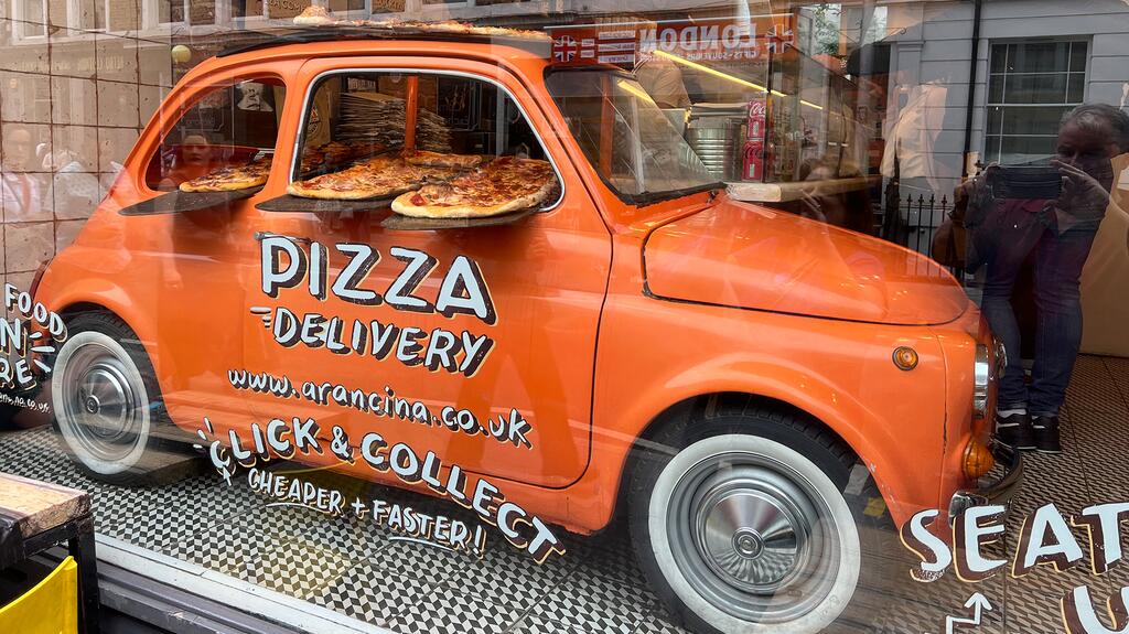 Pizza Fiat Camden Market