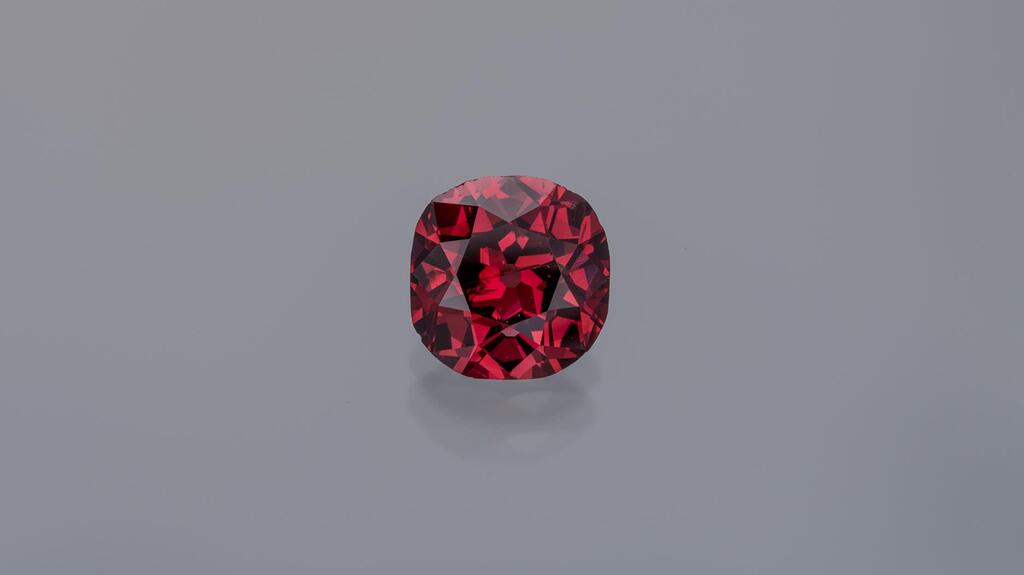 2.33-carat “Winston Red” diamond