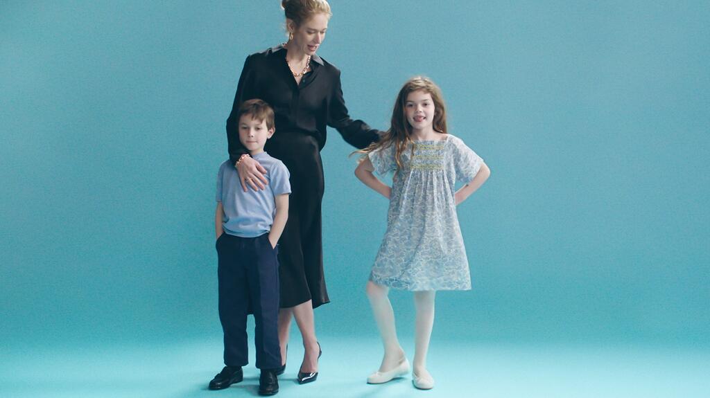 The moms in the campaign wear jewelry from Tiffany & Co.’s “HardWear” line. Tiffany & Co. Strong Like Mom campaign