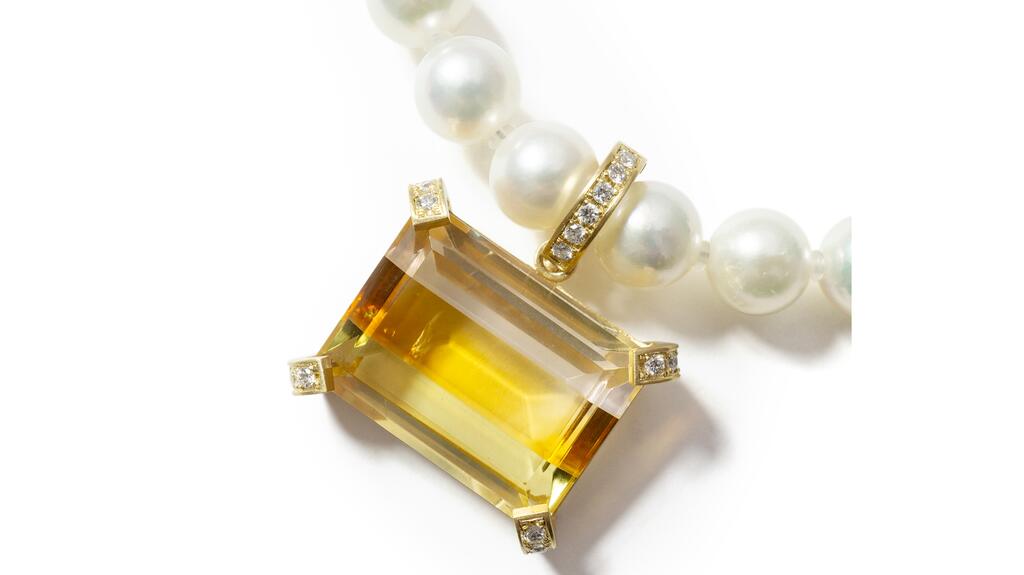 Yutai necklace Couture Design Awards