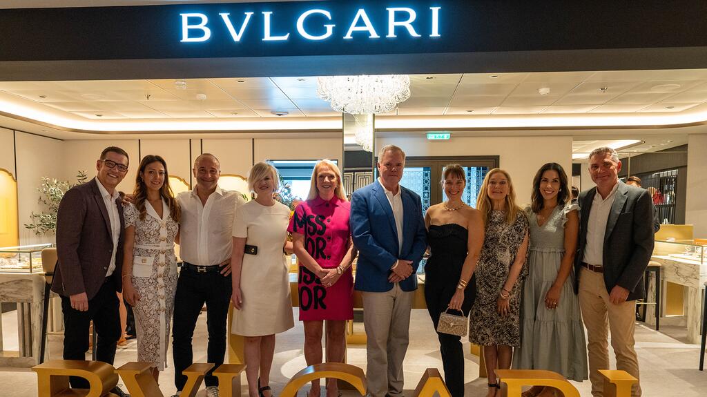 Bulgari Ritz Carlton yacht store