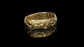 Memorial ring for Sir Richard Rainsford
