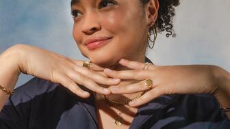 Woman wearing Zales jewelry
