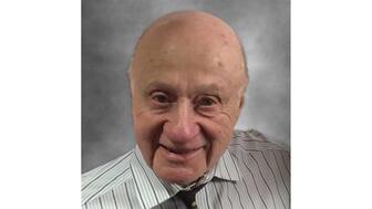 Iowa jeweler Herman Ginsberg