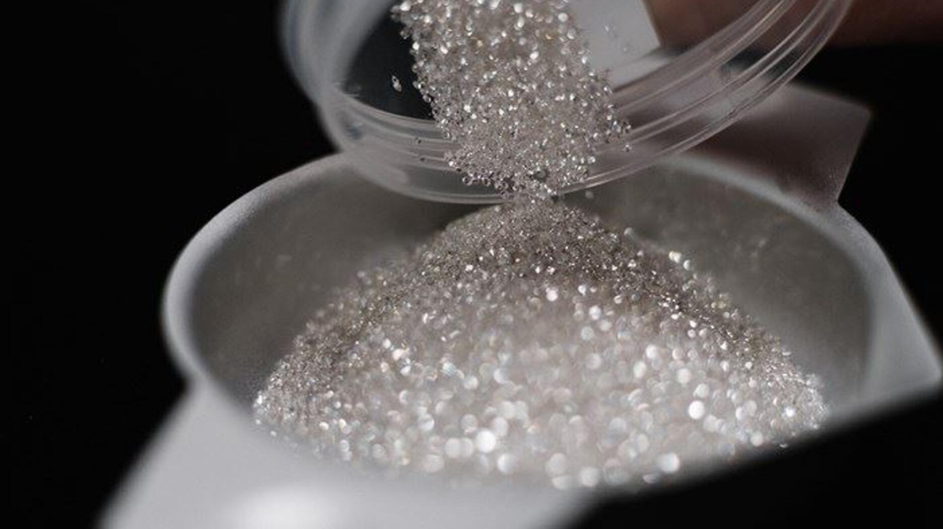 Melee diamonds from De Beers